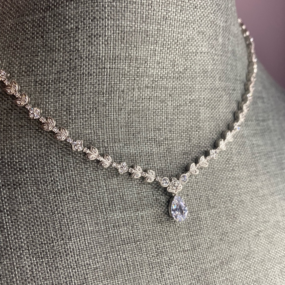 Elegant Bridal necklace
